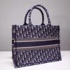 CW 50429 Oblique Book Tote 42 Bag - Image 5